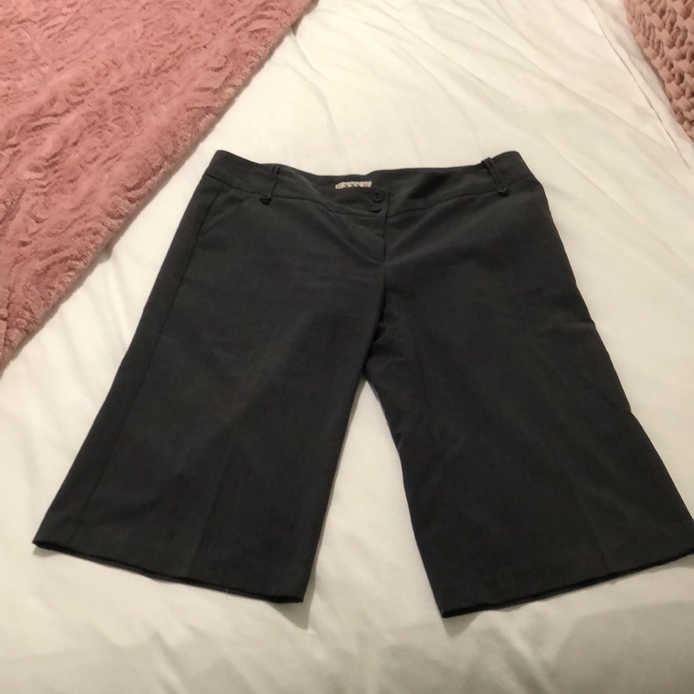 forever 21- Gray Capri